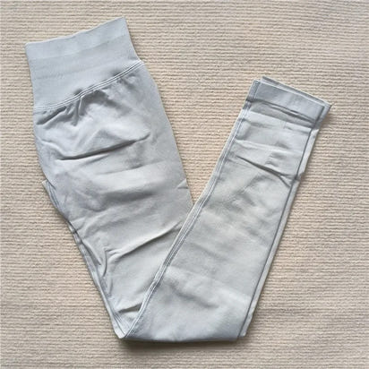 Curvy Comfort Seamless Leggings™