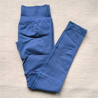 Curvy Comfort Seamless Leggings™