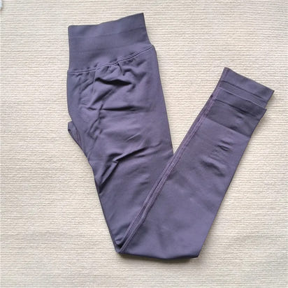 Curvy Comfort Seamless Leggings™